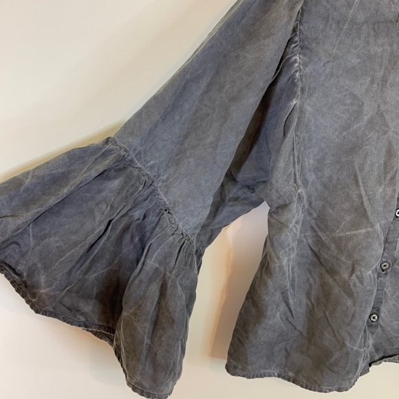 Hollister Open Back Bell Sleeve Stonewash Crop Top XS - Picture 10 of 12